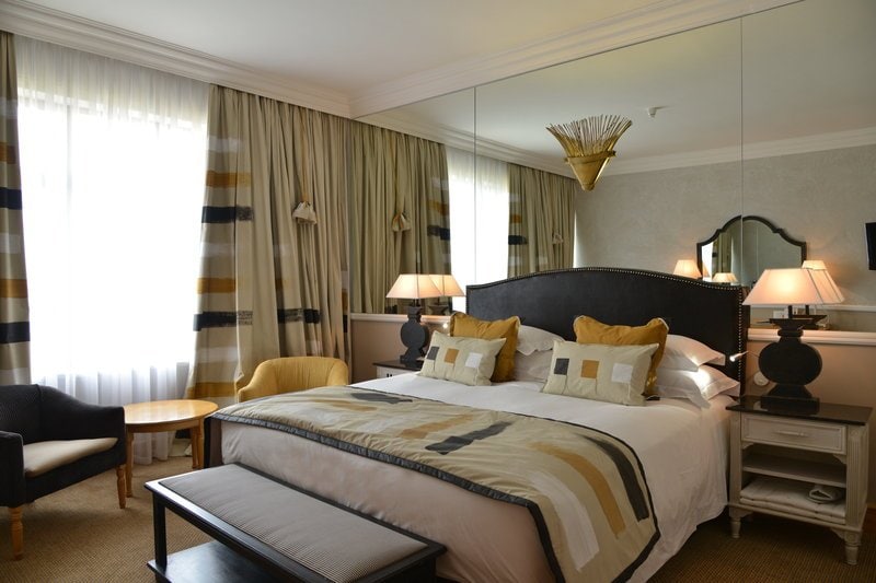 Meikles Hotel - Zimbabwe travel guide