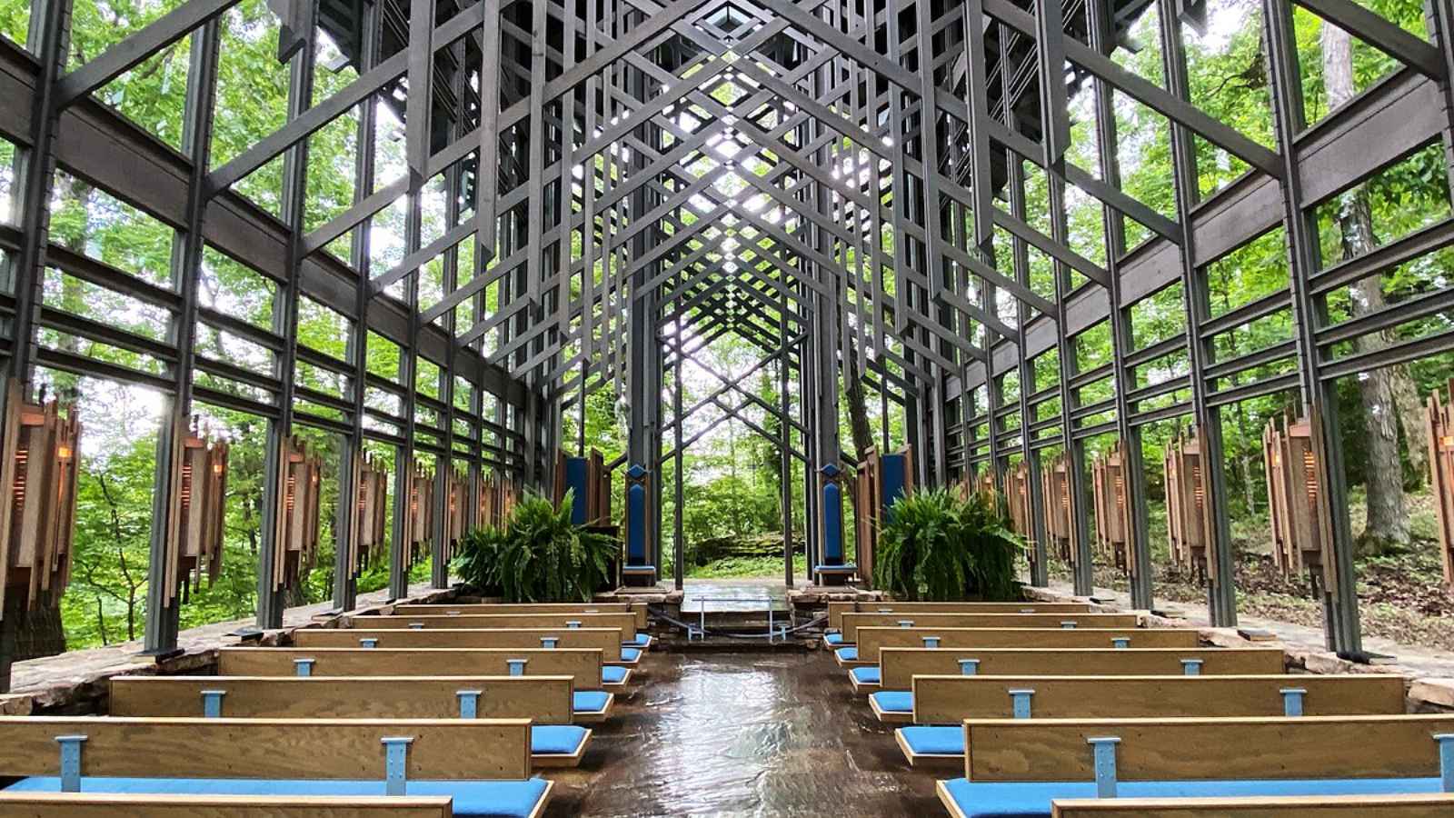 16 Strangest Architectural Marvels in the US