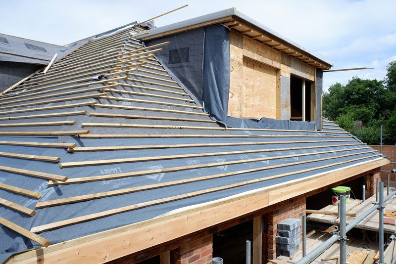 Unterspannbahn oder Unterdeckbahn? So treffen Sie die richtige Wahl unterdeckbahn