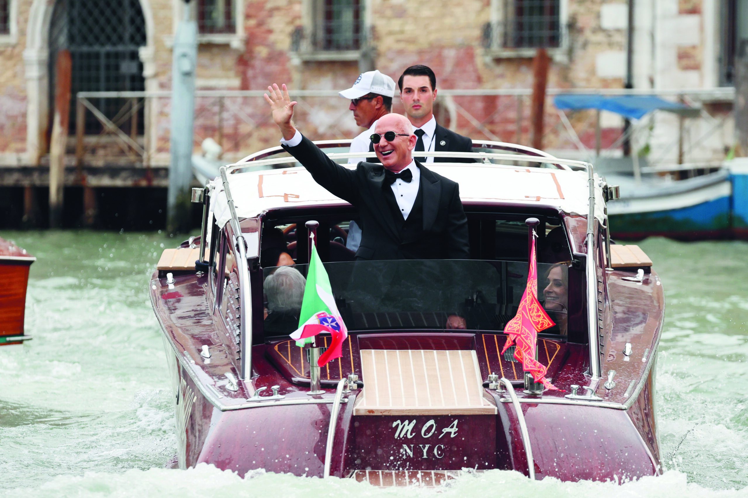 Gauche Is Good (Actual Taste Is Out)