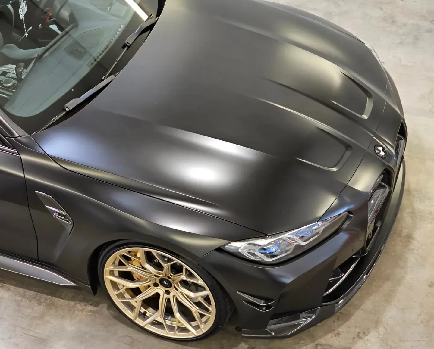 BMW schwarz Matt Keramikversiegelung homepage zugeschnitten