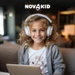 5 lucruri la care sa fii atent cand alegi lectii de engleza pentru copii Invata online engleza pentru copii Novakid fetita cu casti gokid