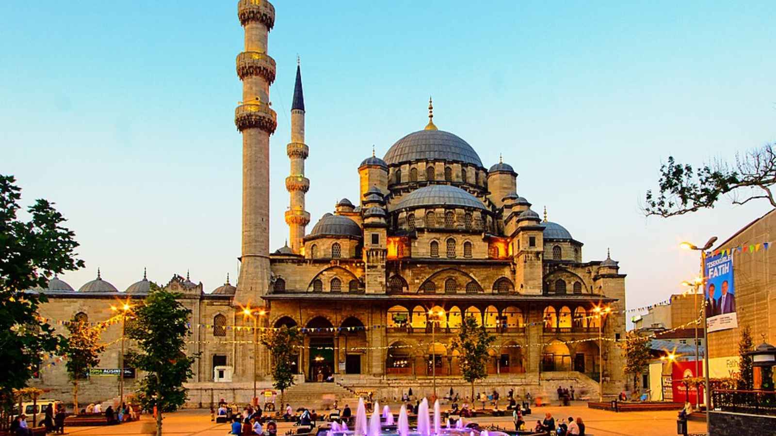 14 Ancient Cities Around the World Where People Still Live Today
