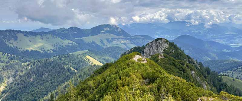 Ausblicke von der Trainsjoch-Wanderung auf die umliegenden Gipfel