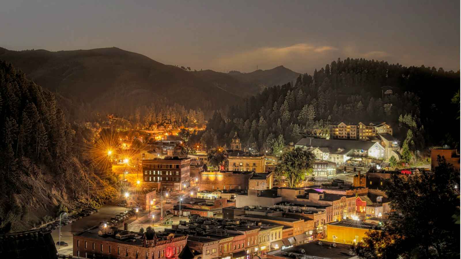 13 U.S. Cities You Didn't Know Had Amazing Nightlife