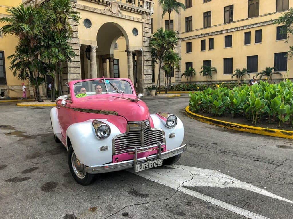 zabytkowy samochodów w Hawanie