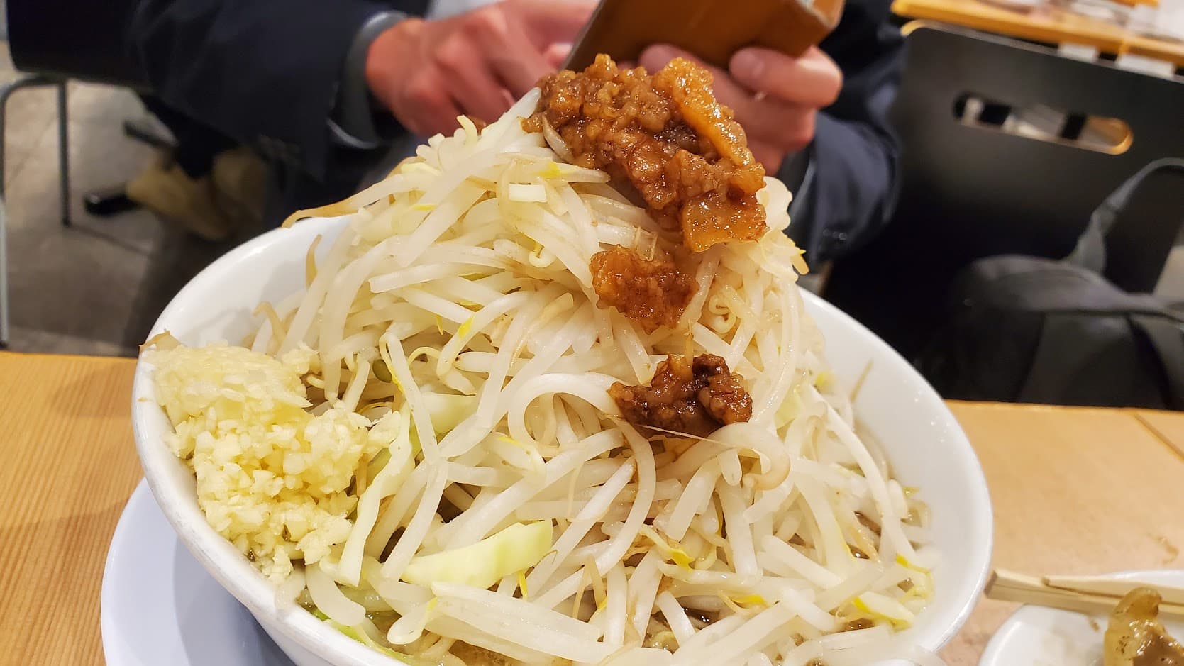 富山市中央倫理法人会経営者モーニングセミナーの前夜祭?に参加!お会いしたかったお二人からたくさんの刺激をいただきました!!! 2 20230413 213725 - 出張マジックショー