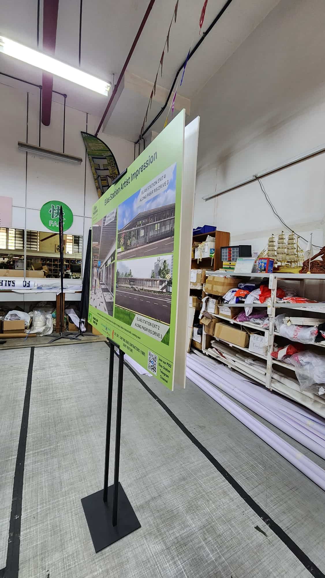 Foam board stand (1) Foam board stand (1)