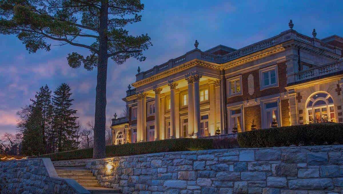 TOP TEN LUXURY SPAS: OFFER EXCEPTIONAL LUXURY EXPERIENCES 11 canyon ranch lenox ma