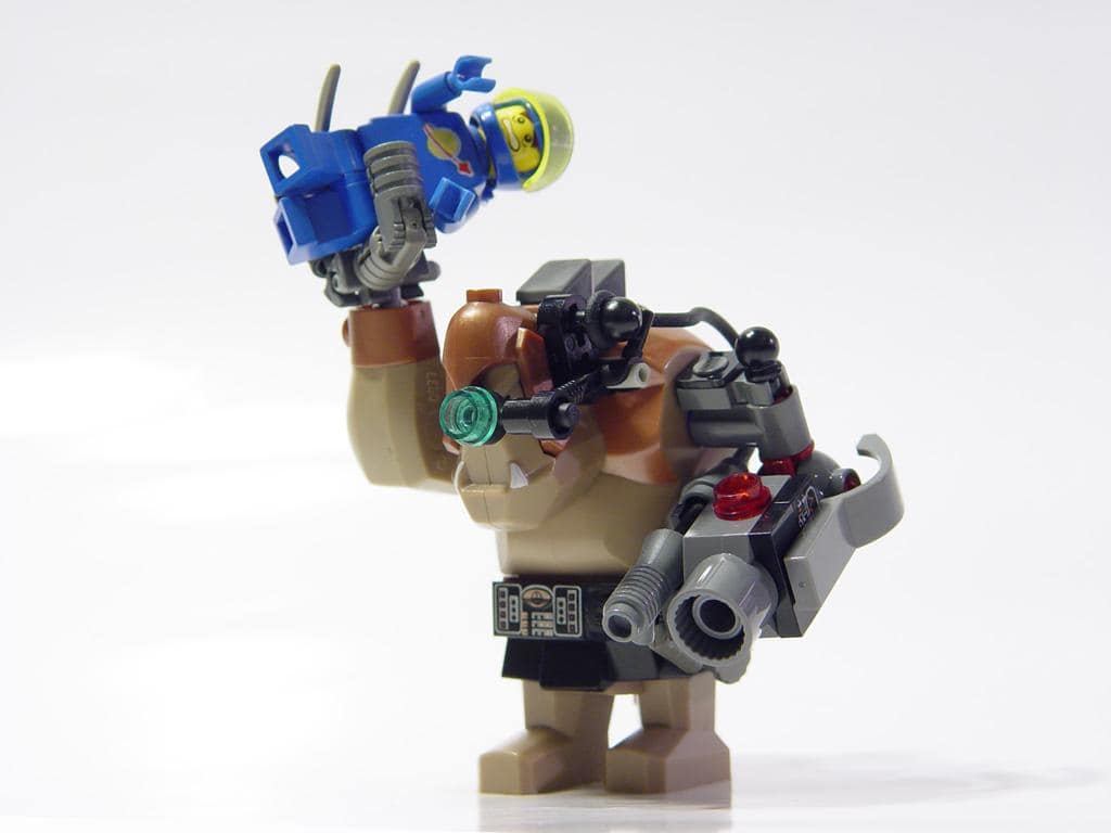 Esto es un troll y lo demás son cuentos.