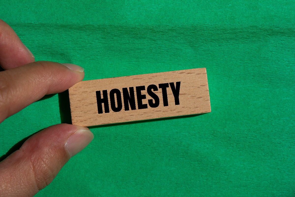 how to start a reselling business