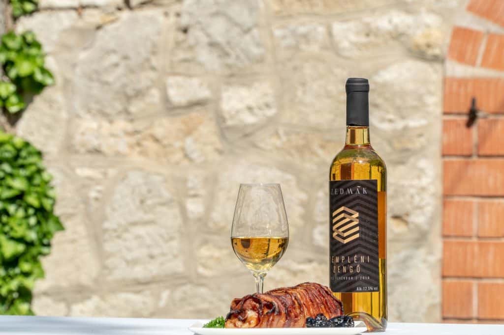 zengo z Domu Wina Szedmak Borhaz