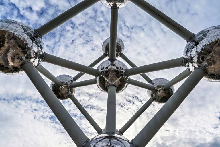 startseite-bruessel-sehenswuerdigkeiten Streben des Atomiums, Brüssel