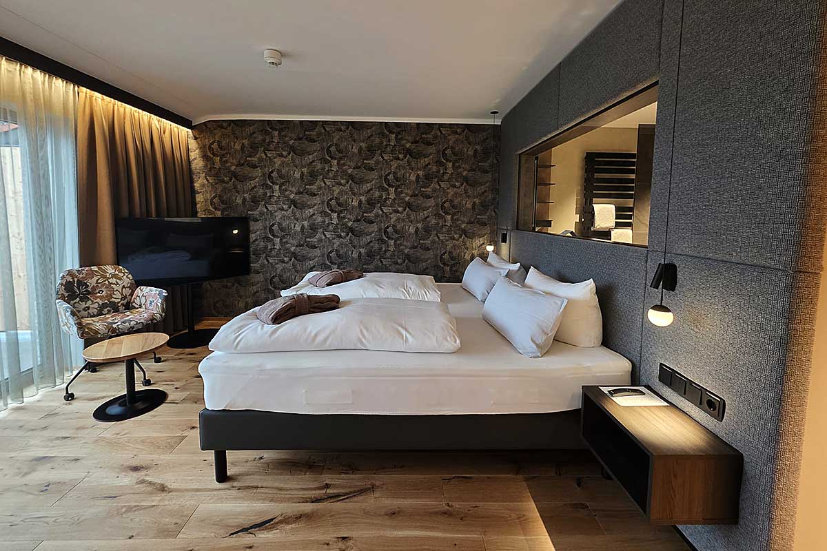 Das XXL Bett in der Suite Bergliebe