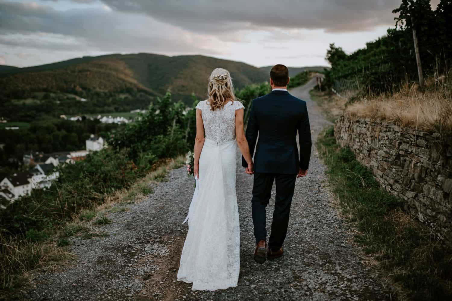 104 Hochzeitsfotograf Köln Adenbachhütte Hochzeit Adenbachhütte Hochzeit NRW Martin Luther Kirche Neuenahr Köln Bad Neuenahr Boho Vintage Hippie Elopement Vera Prinz 104 Hochzeitsfotograf Köln Adenbachhütte Hochzeit Adenbachhütte Hochzeit NRW Martin Luther Kirche Neuenahr Köln Bad Neuenahr Boho Vintage Hippie Elopement Vera Prinz