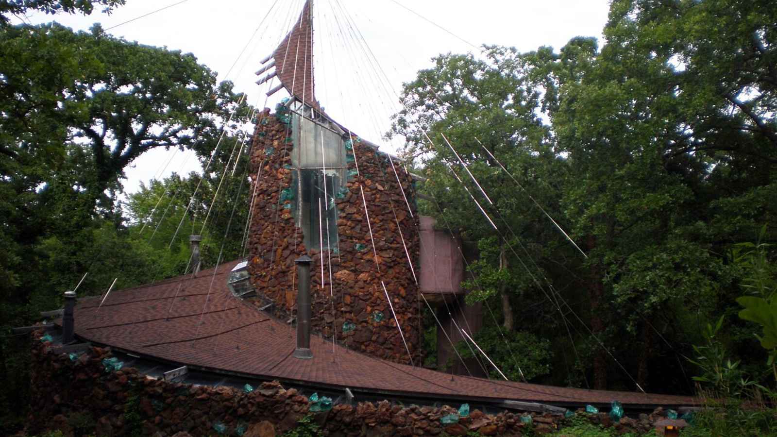 16 Strangest Architectural Marvels in the US