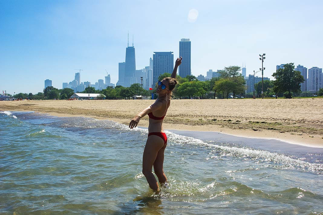 Pauline im Lake Michigan