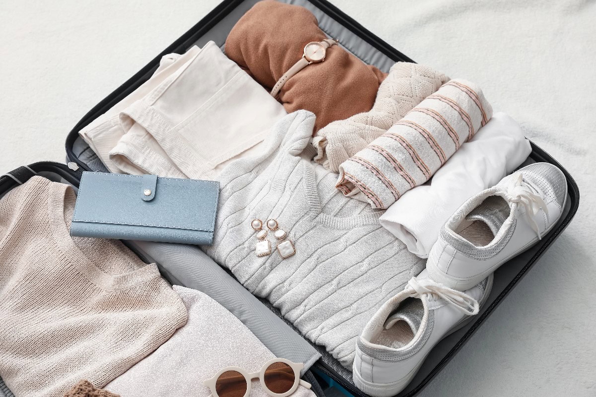 how to pack for a month long trip