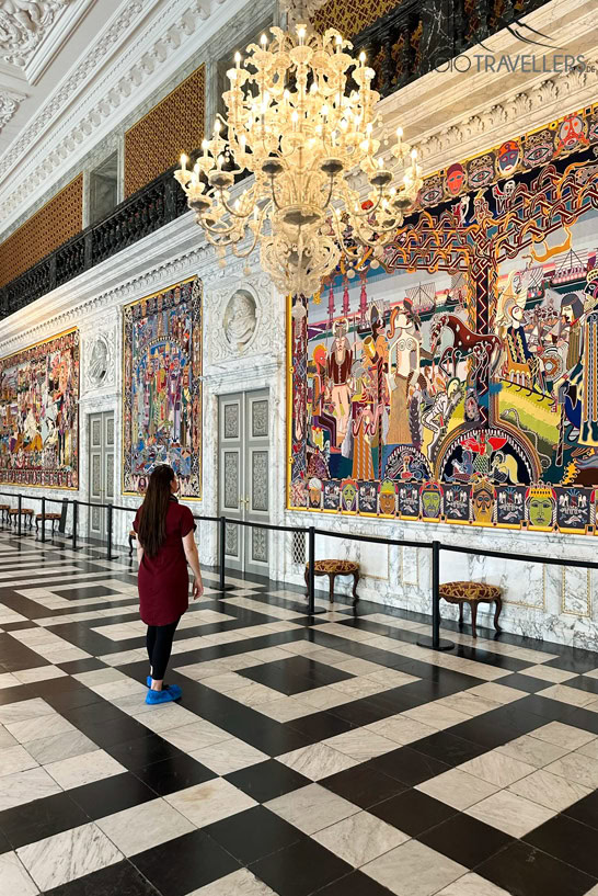 Reisebloggerin Biggi Bauer im Schloss Christiansborg in Kopenhagen