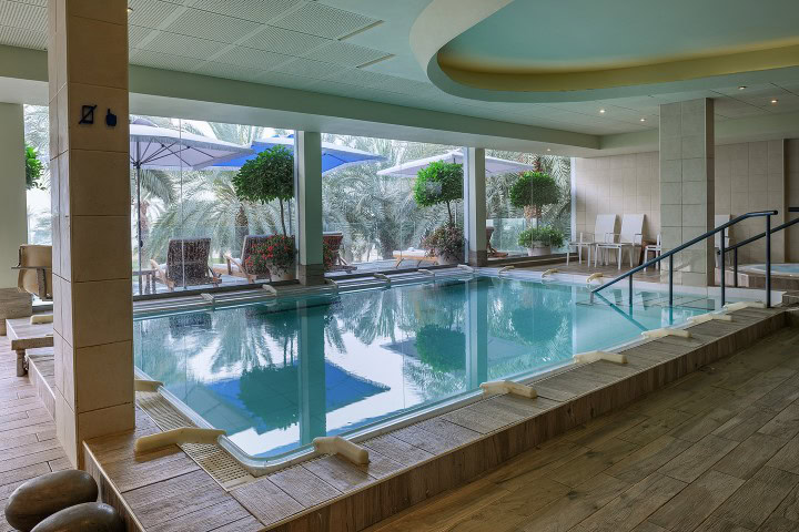 יום כיף במלון ישרוטל נגה ים המלח | מעבר לכביש