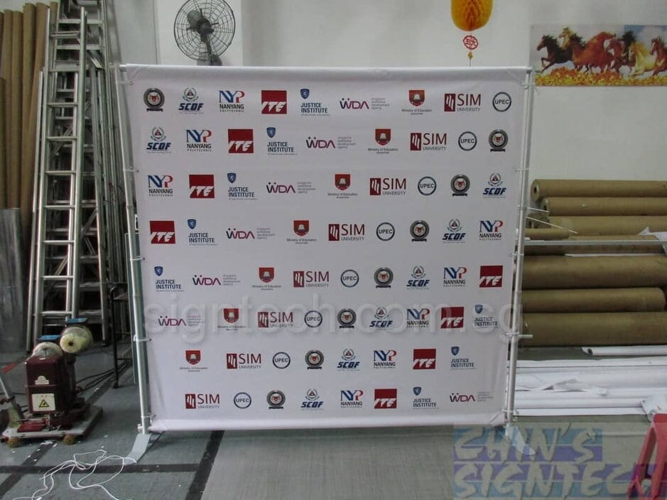 Portable Backdrop Display - Quick & easy display solution