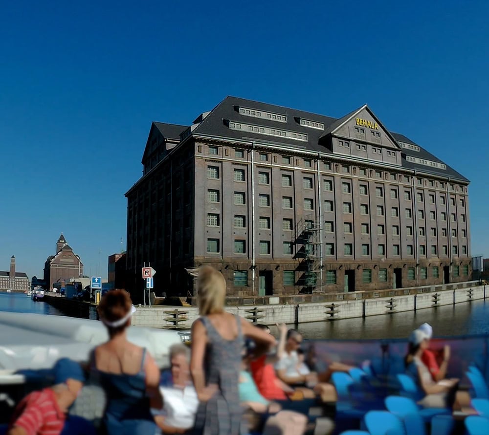 Spreefahrten Berlin Friedrichstraße - Westhafen Spreefahrten Berlin Friedrichstraße - Westhafen