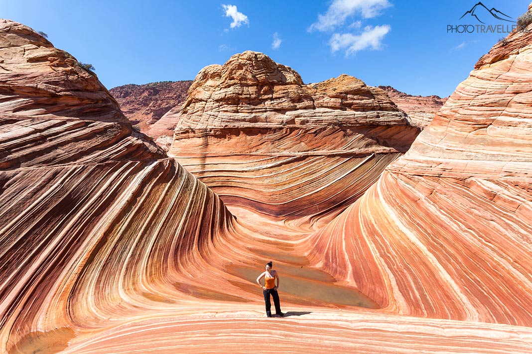 Reisebloggerin Biggi Bauer in der Wave, einer bekannten Sandsteinformation in Arizona