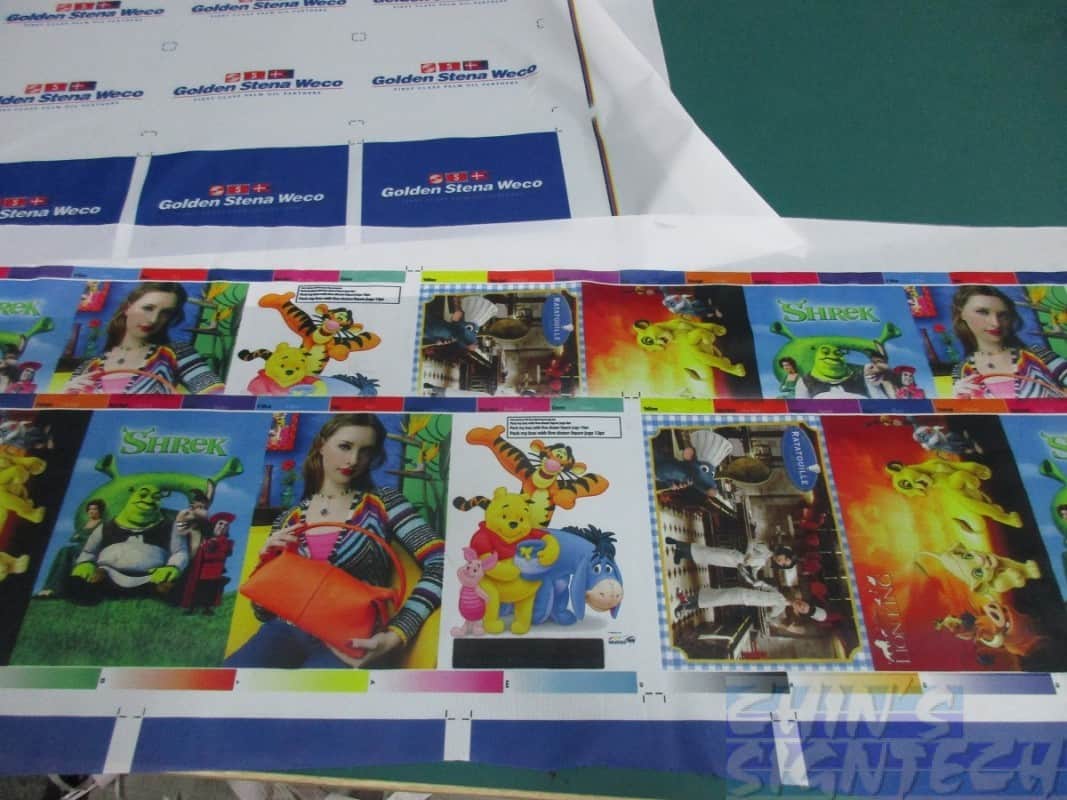 Vivid colour after applying heating to the dye ink on the fabric Vivid colour after applying heating to the dye ink on the fabric