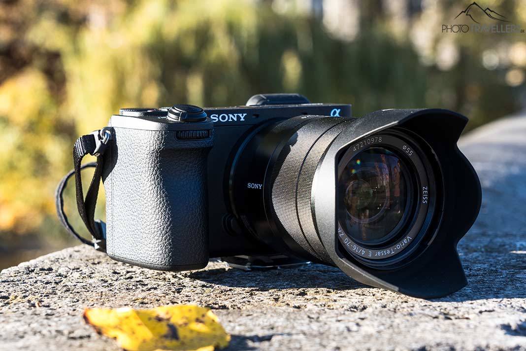 Die Sony Alpha 6700 mit dem Sony 16-70mm