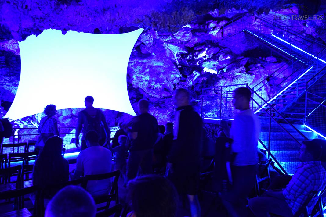 Die Filmvorführung in der Blauen Höhle in der Coves dels Hams auf Mallorca