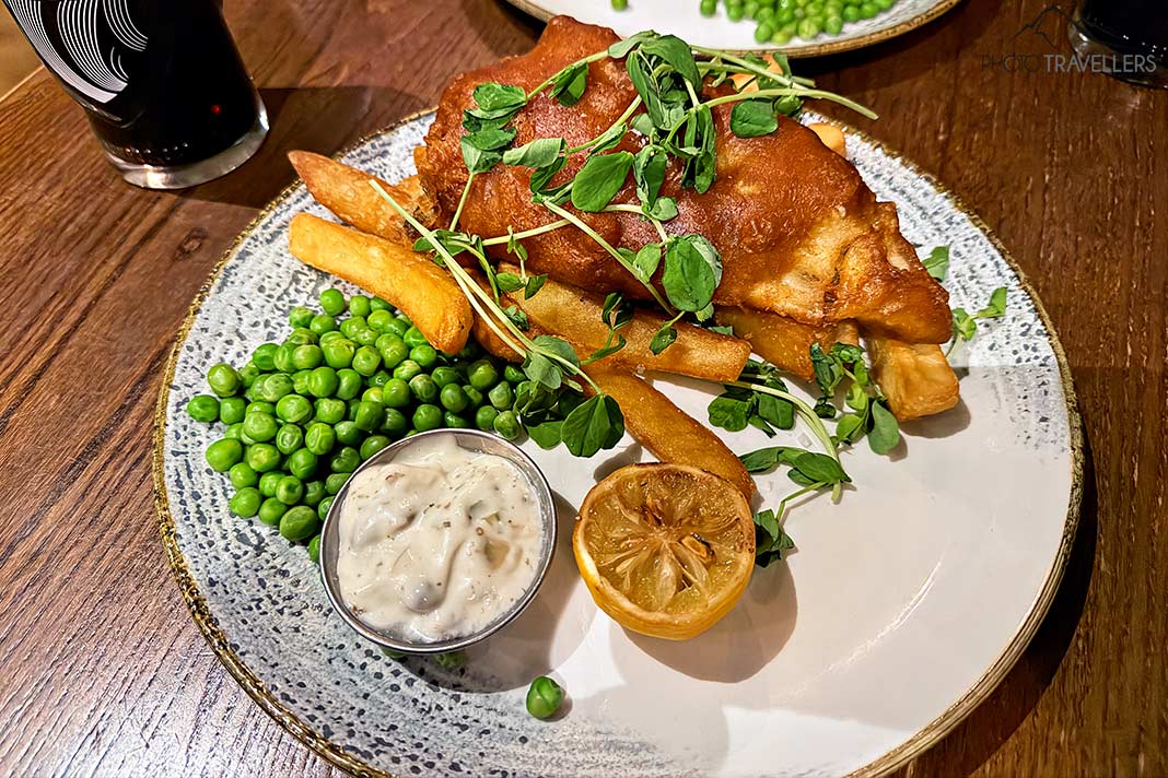 Fish & Chips im Pub Albanach In Edinburgh