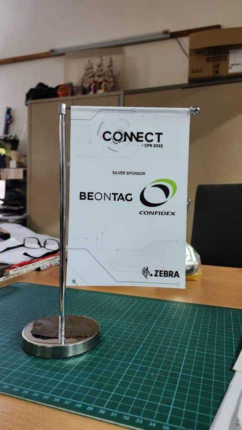 Rectangle table flag