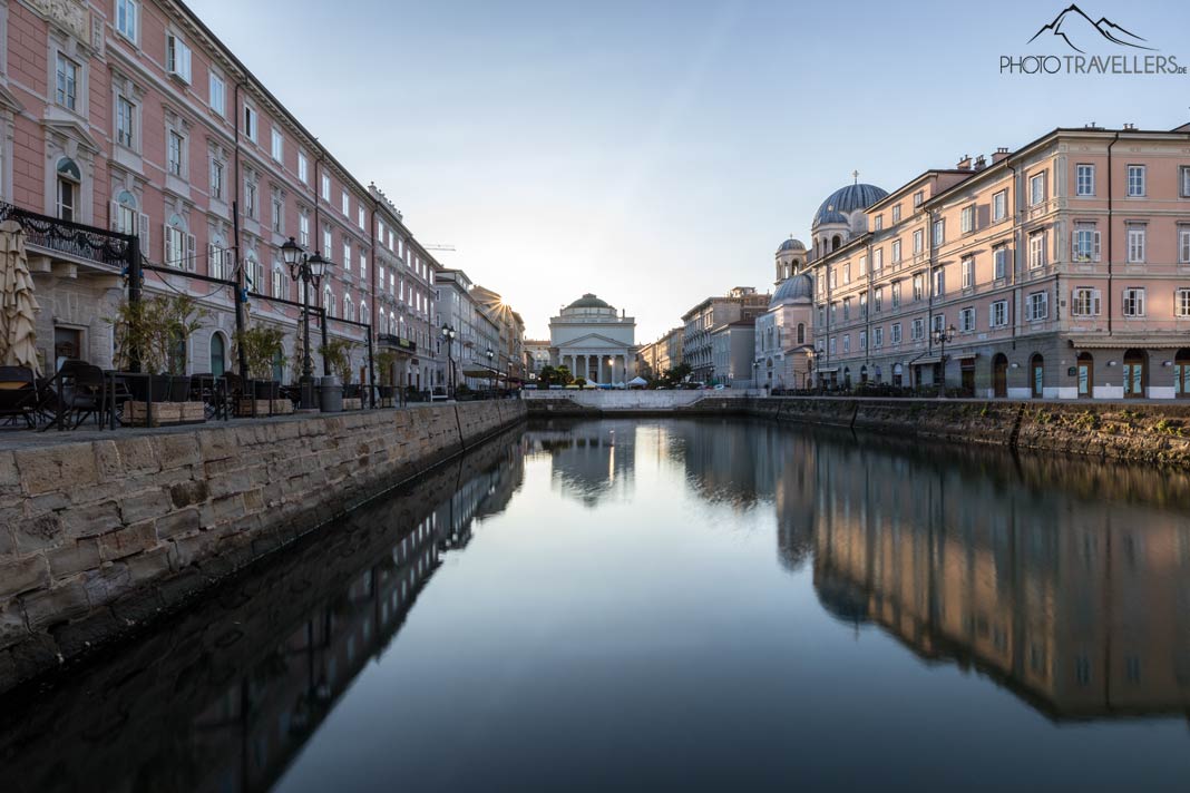 Sonnenaufgang am Canal Grande in Triest