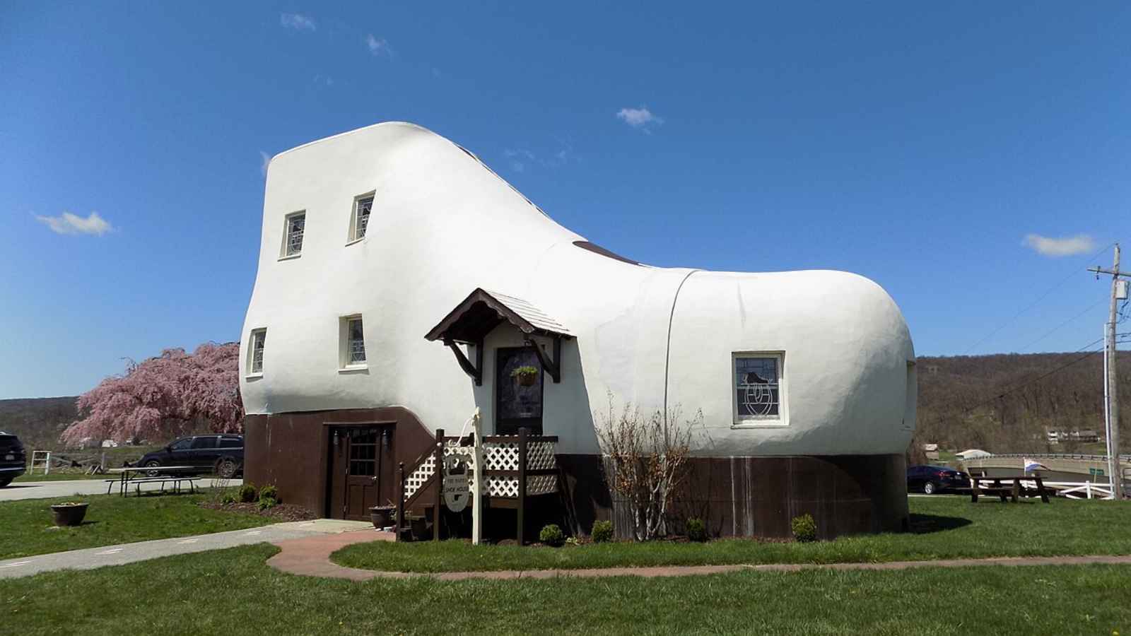16 Strangest Architectural Marvels in the US