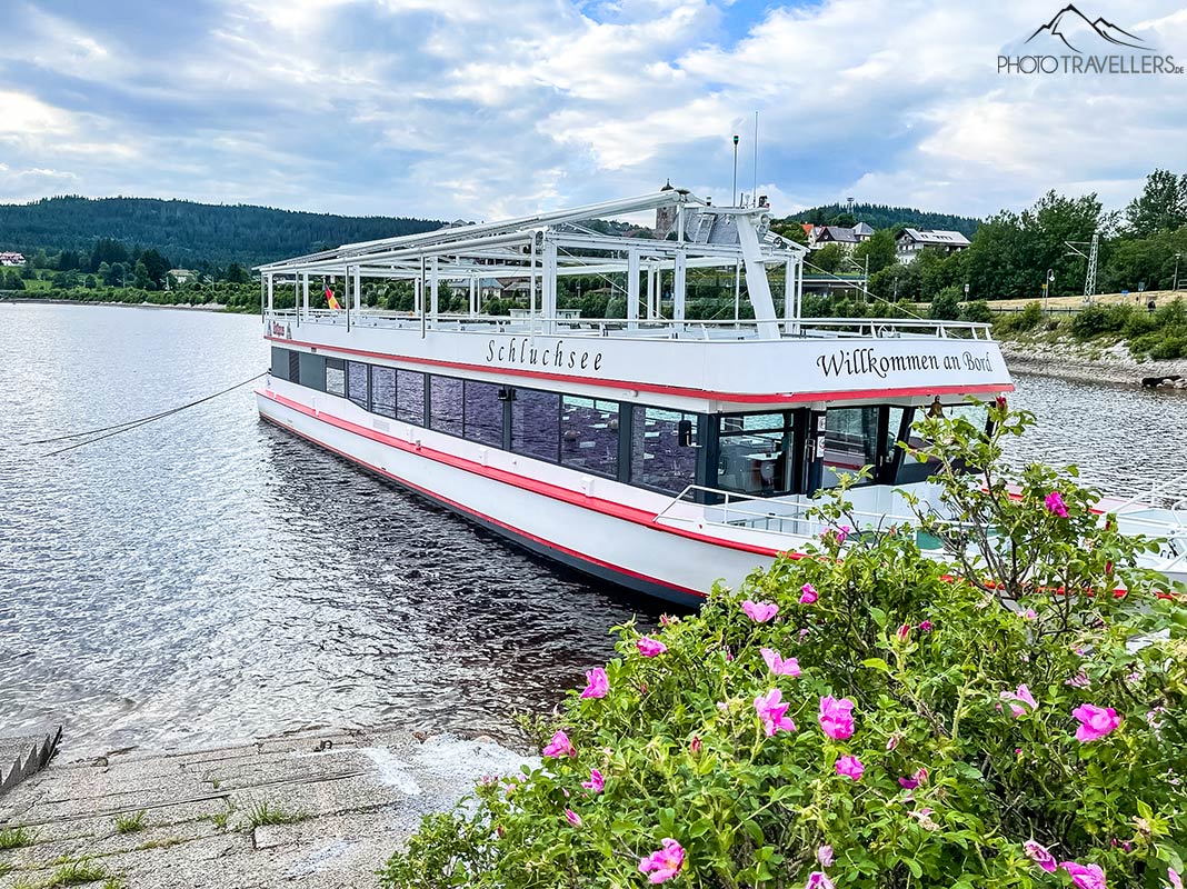 Ein Dampfer auf dem Schluchsee