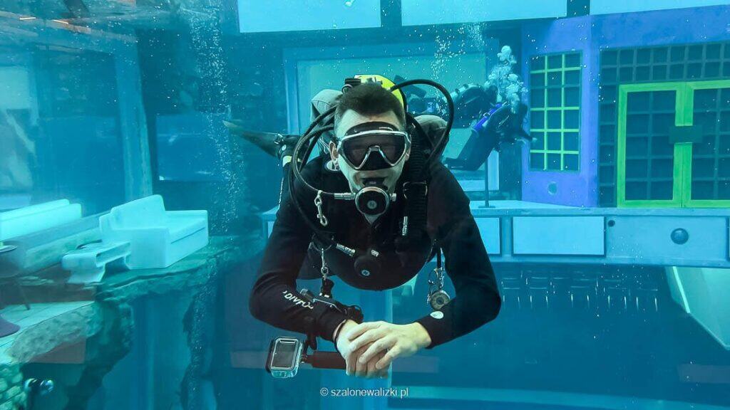 jarek z szalonych walizek