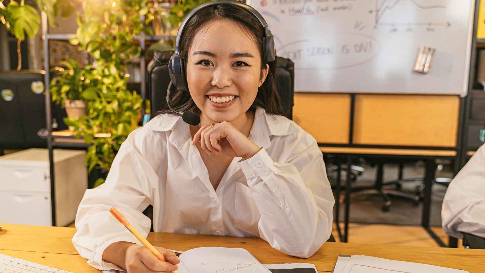 12 Remote Travel-Friendly Jobs with Paid Training You Can Start Today