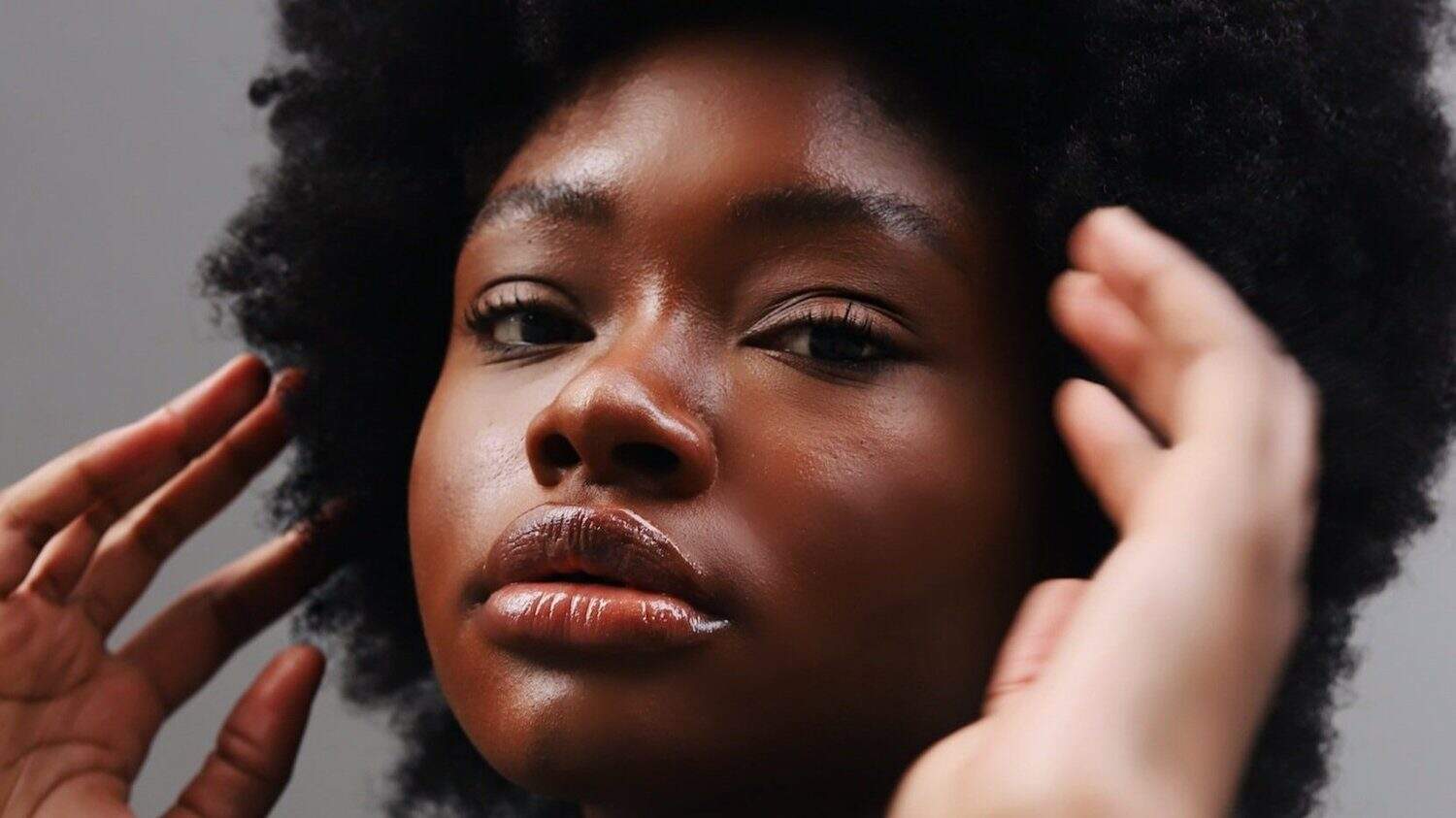 fall skincare routine to help you glow right into the new year — face flawless skin skincare advice for women of color