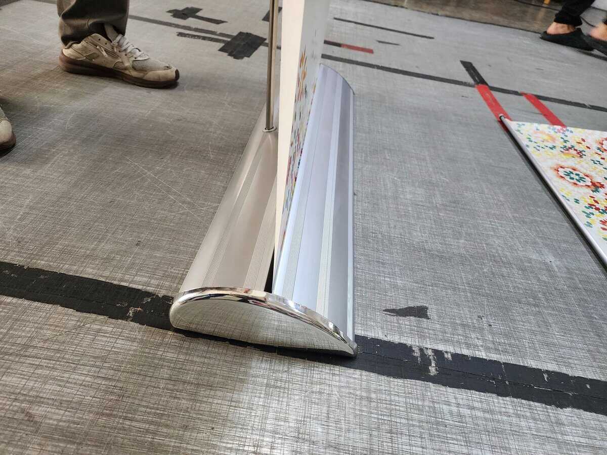 Luxury Pull up banner base Luxury Pull up banner base