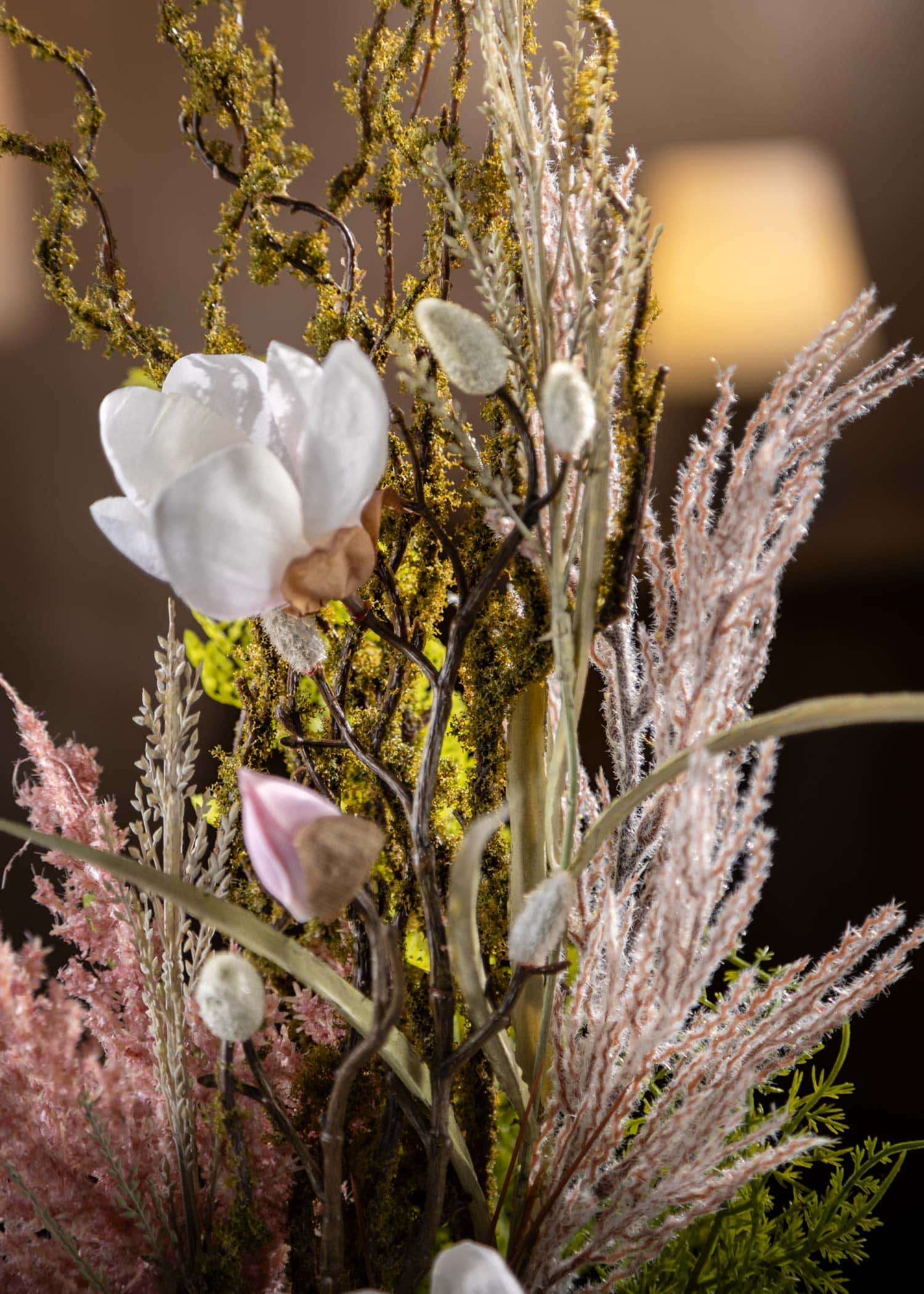 dettaglio-fiore-magnolia-infiorescenze-fiori-finti-arredamento_R7A1269_1500x2100_30_Long-Edge