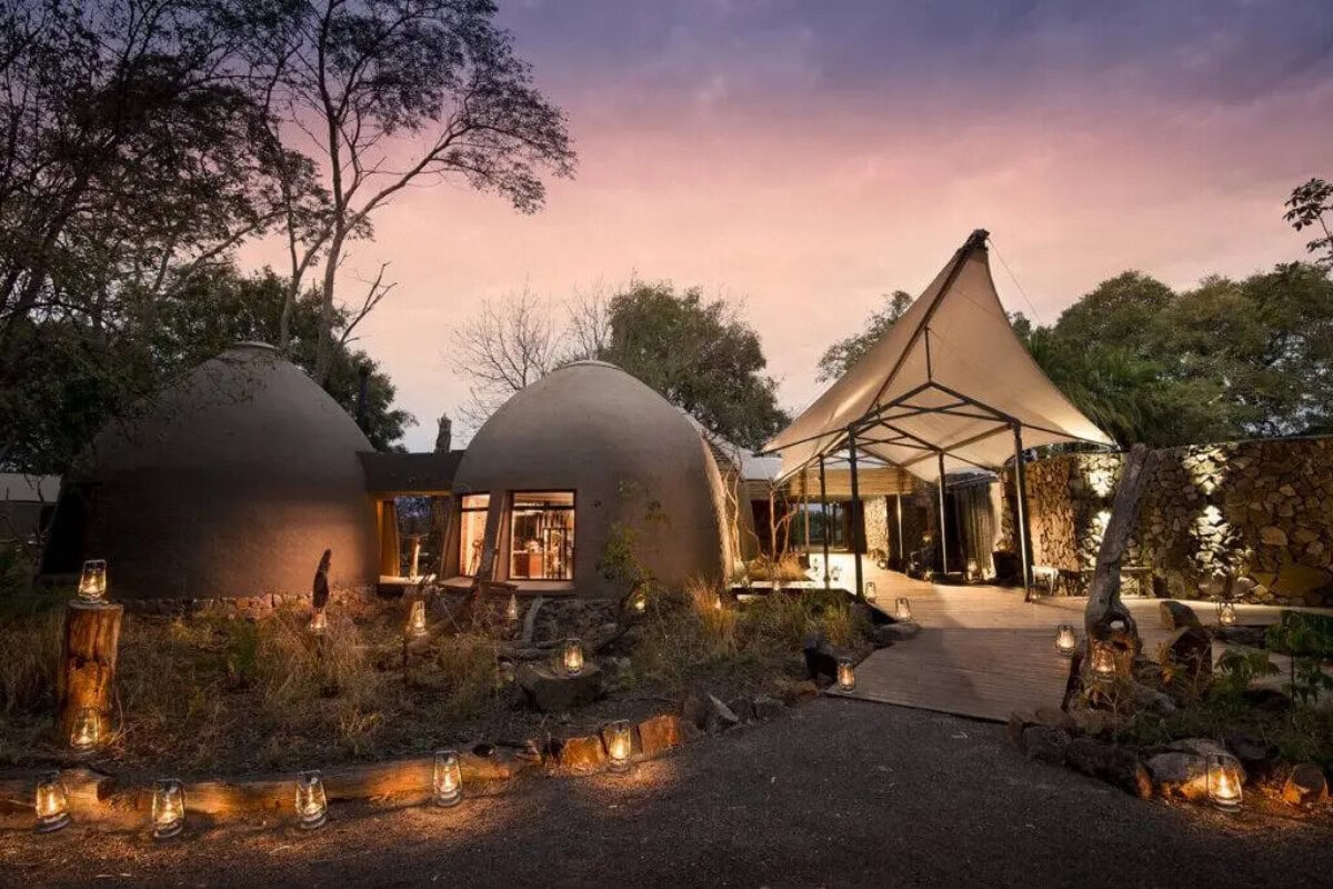 luxury african safari lodge