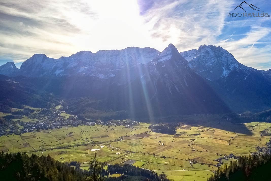 Der Blick von der Tuftl Alm auf die Ehrwalder Sonnenspitze