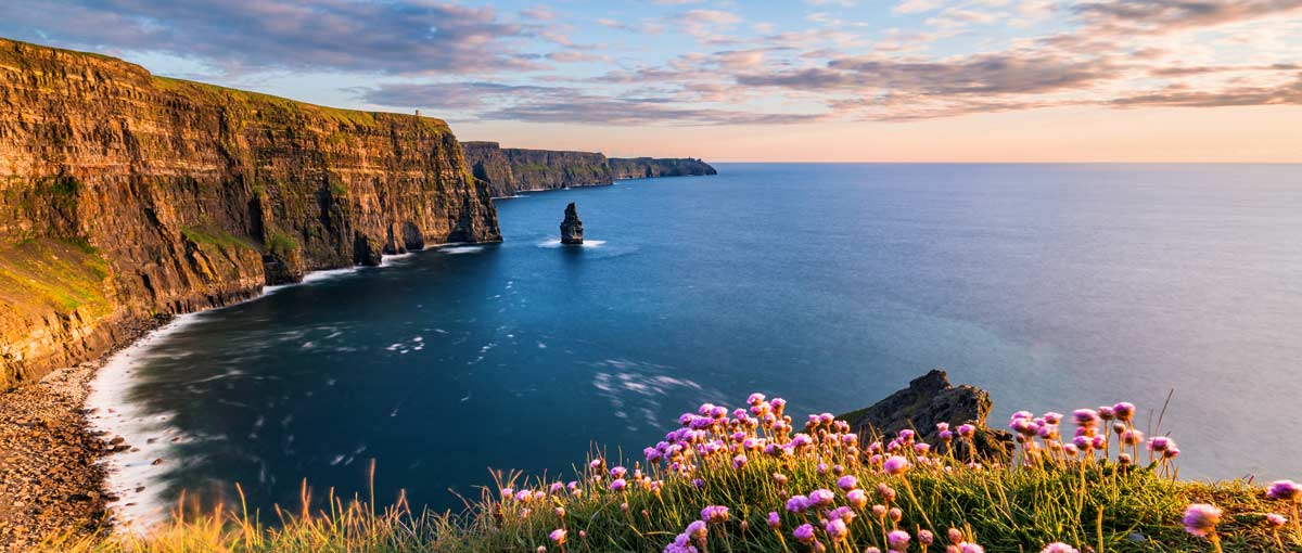 startseite-landschaftsfotografie-tipps Die Cliffs of Moher in Irland im Abendlicht
