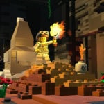 Une figurine LEGO aventurière dans une scène fantastique construite en briques de LEGO, tenant une torche en feu, avec un décor sombre, une tête de crâne, des fleurs rouges, et un environnement mystérieux et captivant.