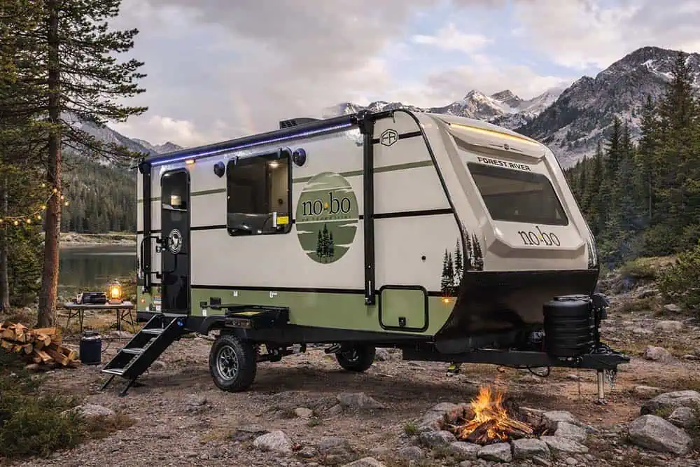 off-grid-travel-trailer