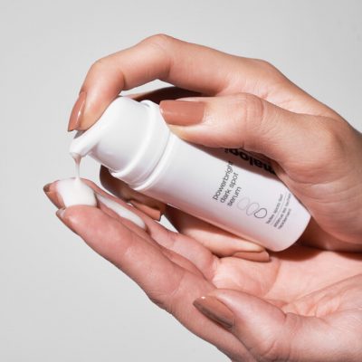 Dermalogica cosmetica merk met PowerBright Dark Spot Serum.