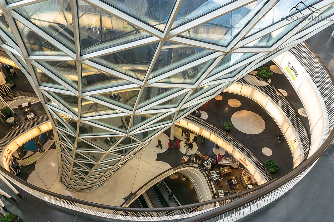 Blick von der Rolltreppe ins MyZeil