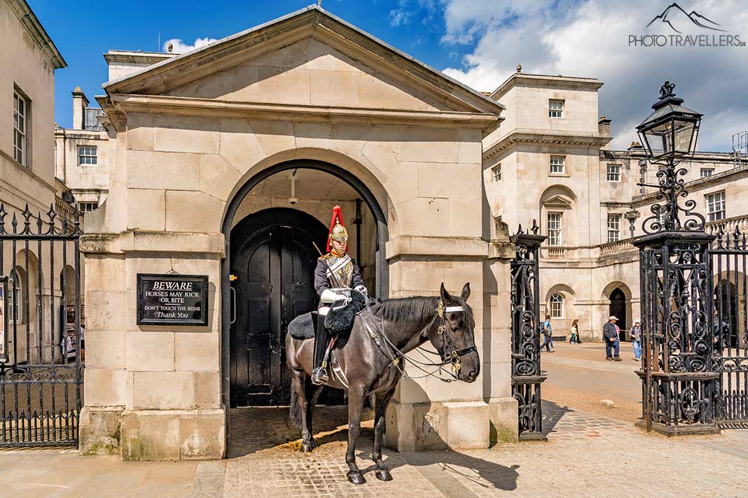 Berittene Wache vor dem Gebäude Horse Guards, London