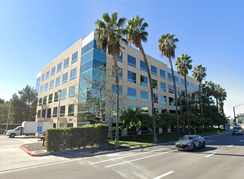 Hyundai signs office lease in Irvine.