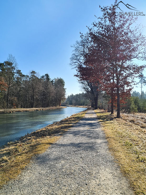 Wanderung Schwarzachklamm am Ludwig-Main-Donau-Kanal entlang